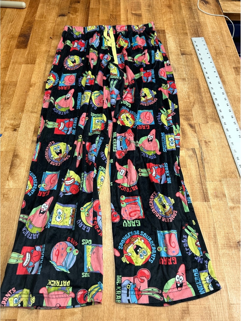 Nickelodeon SpongeBob SquarePants Women's Pajama Pants Size Large